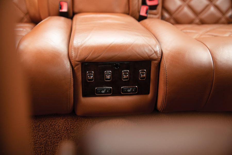 Детали интерьера Bentley Arnage T 2007 года  (фото 13 из 33)